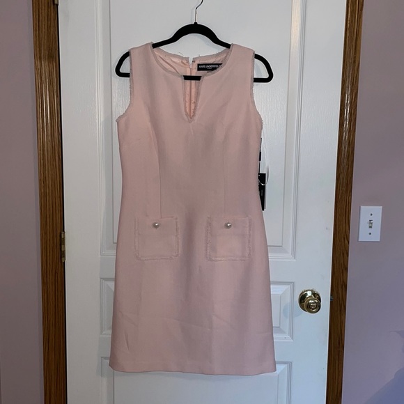 KARL LAGERFELD PARIS
Sleeveless Tonal Tweed Pocket Sheath Dress, Rose, Size 8 - Picture 4 of 7